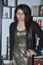 snapped at Vicinia bar in Kemps Corner, Mumbai on 6th Dec 2013